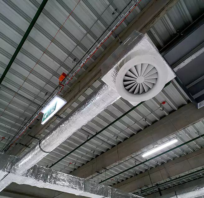 Why Homeowners & Businesses Trust Us in Des Moines, IA?